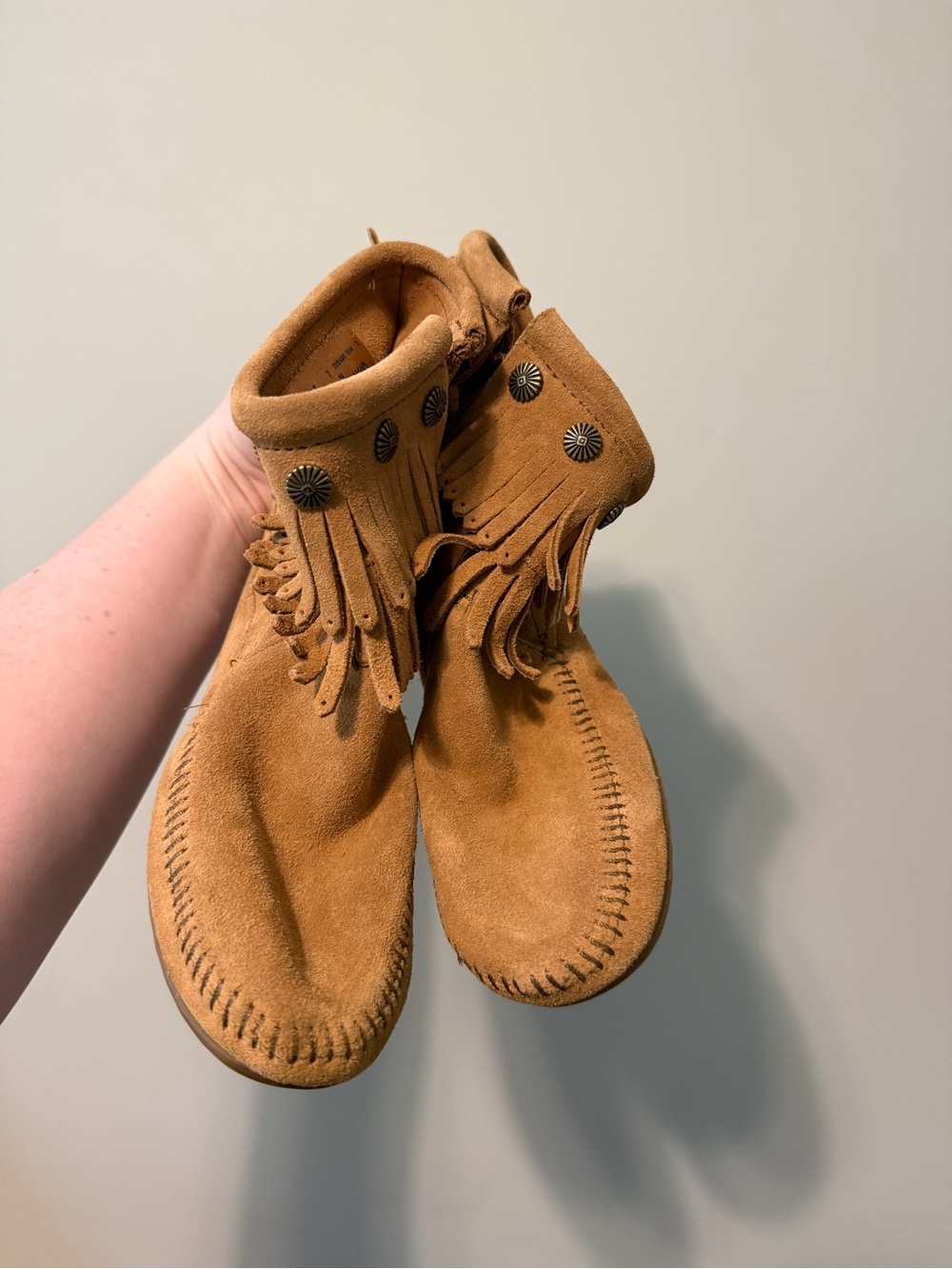 Minnetonka Fringe Moccasins